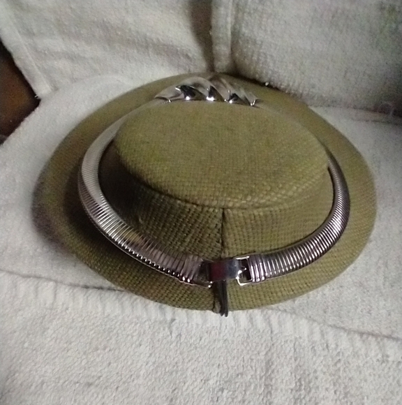 Silvertone wavy design snake chain collar choker necklace - Picture 3 of 4